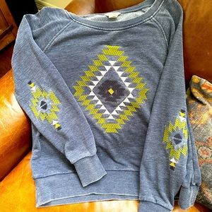 Embroidered size Large Ariat sweatshirt worn once! Excellent condition!